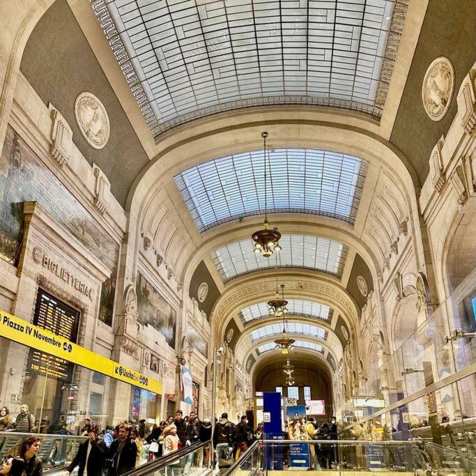 Appartamento - Stazione Centrale 米兰 外观 照片